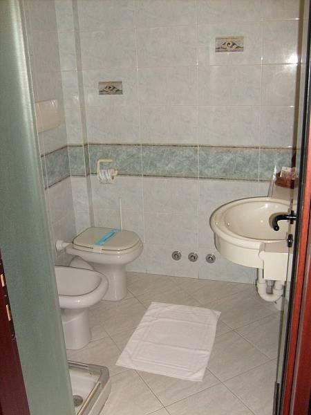 Hotel Motel Flower Novi Ligure Ngoại thất bức ảnh